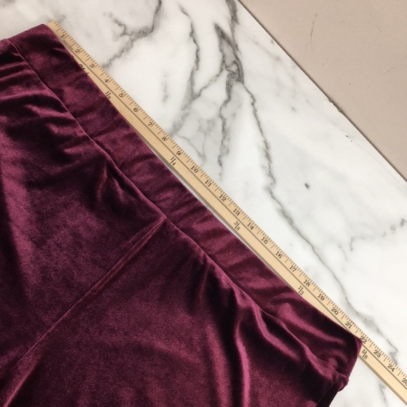 Torrid Pants Womens 5 5X Wine‎ Velour Velvet Skinny Pull On Plush - Picture 9 of 12